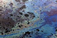 oil-floating-on-water